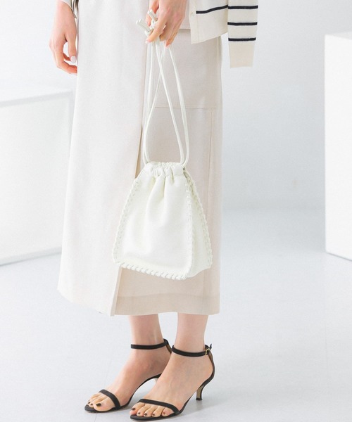 URBAN RESEARCH ROSSO(アーバンリサーチロッソ)の「ステッチデザインポシェット(ショルダーバッグ・レディース・ブラック/アイボリー・FREE)」の3枚目の写真