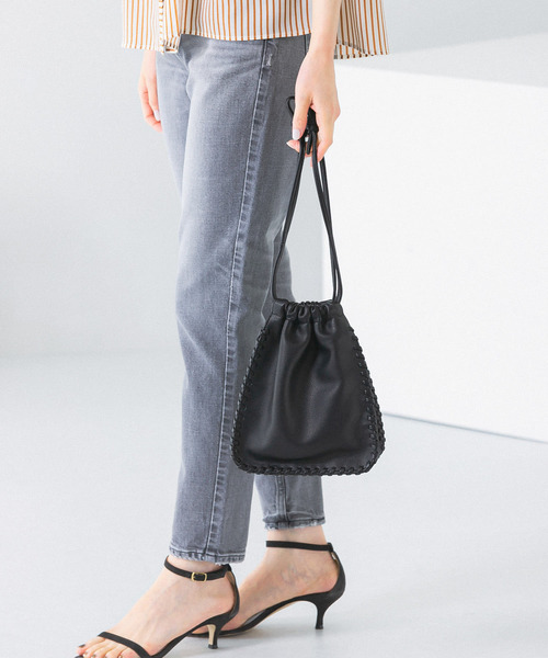 URBAN RESEARCH ROSSO(アーバンリサーチロッソ)の「ステッチデザインポシェット(ショルダーバッグ・レディース・ブラック/アイボリー・FREE)」の7枚目の写真