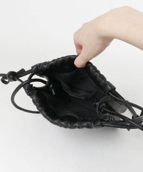 URBAN RESEARCH ROSSO(アーバンリサーチロッソ)の「ステッチデザインポシェット(ショルダーバッグ・レディース・ブラック/アイボリー・FREE)」の10枚目の写真