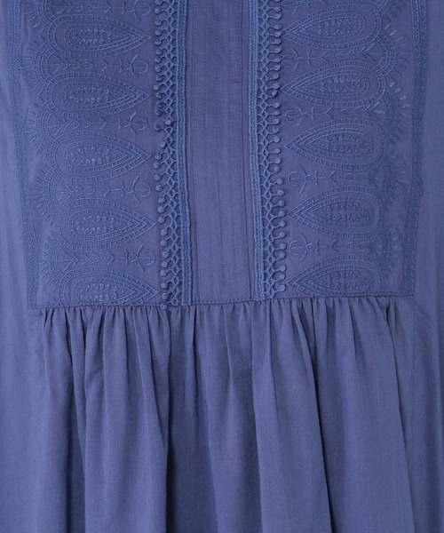 studio CLIP（スタディオクリップ）の「ダブルフロント刺繍切り替えチュニックブラウス（シャツ/ブラウス・レディース・ホワイト/ライトグレー/ブラック/ブルー・FREE）」の21枚目の写真