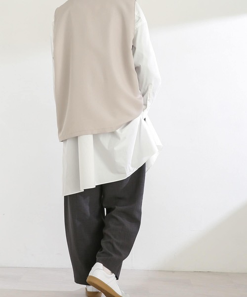 SENSE OF PLACE by URBAN RESEARCH(センスオブプレイスバイアーバンリサーチ)の「マルチポケットベスト(ベスト・メンズ・ライトベージュ/ブラック・LARGE/MEDIUM)」の13枚目の写真