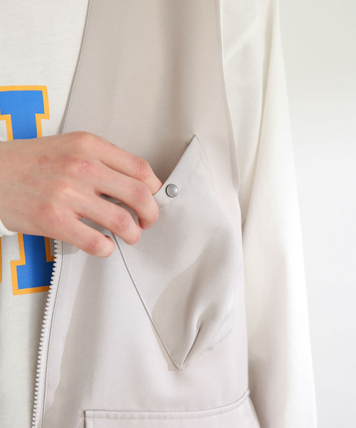 SENSE OF PLACE by URBAN RESEARCH(センスオブプレイスバイアーバンリサーチ)の「マルチポケットベスト(ベスト・メンズ・ライトベージュ/ブラック・LARGE/MEDIUM)」の22枚目の写真