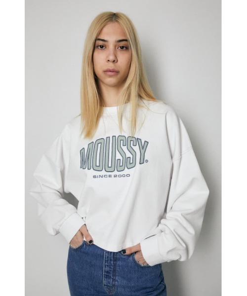 MOUSSY（マウジー）の「PATCHED OVAL MOUSSY LOGO プルオーバー（スウェット・レディース・ホワイト/ライトブラック/ライトベージュ/ライトブルー・FREE）」の2枚目の写真
