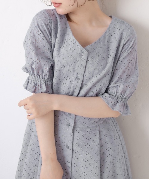 OLIVE des OLIVE（オリーブデオリーブ）の「【WEB限定】低身長さんにもおすすめ！刺繍レースＶネックワンピース（ワンピース・レディース・ホワイト/サックスブルー/ブラック/ミント/ラベンダー/ライム・FREE）」の18枚目の写真