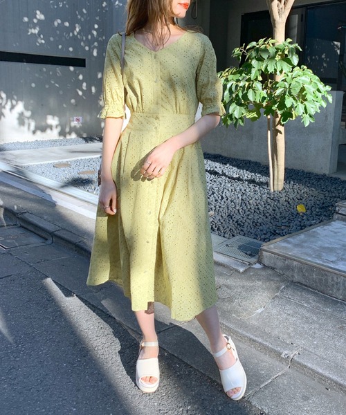 OLIVE des OLIVE（オリーブデオリーブ）の「【WEB限定】低身長さんにもおすすめ！刺繍レースＶネックワンピース（ワンピース・レディース・ホワイト/サックスブルー/ブラック/ミント/ラベンダー/ライム・FREE）」の19枚目の写真