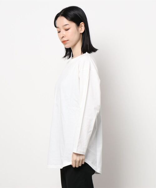 Te chichi TERRASSE（テチチテラス）の「天竺チュニックロングTシャツ（Tシャツ/カットソー・レディース・ネイビー/オフホワイト/チャコール・ﾌﾘ-）」の4枚目の写真