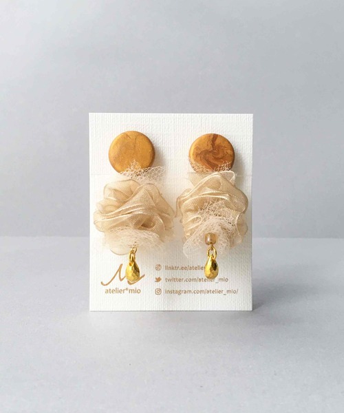 tone(トーン)の「【atelier*mio】クレイ × シフォンチュール costume jewelry earring(イヤリング・レディース・ゴールド/シルバー・FREE)」の3枚目の写真