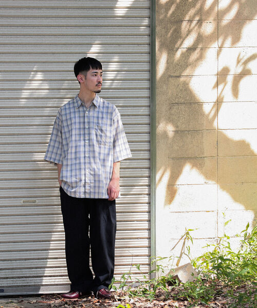 BEAMS（ビームス）の「BEAMS / オンブレチェック イージーシャツ（シャツ/ブラウス・メンズ・ベージュ/グレー・SMALL/MEDIUM/LARGE/X-LARGE）」の3枚目の写真