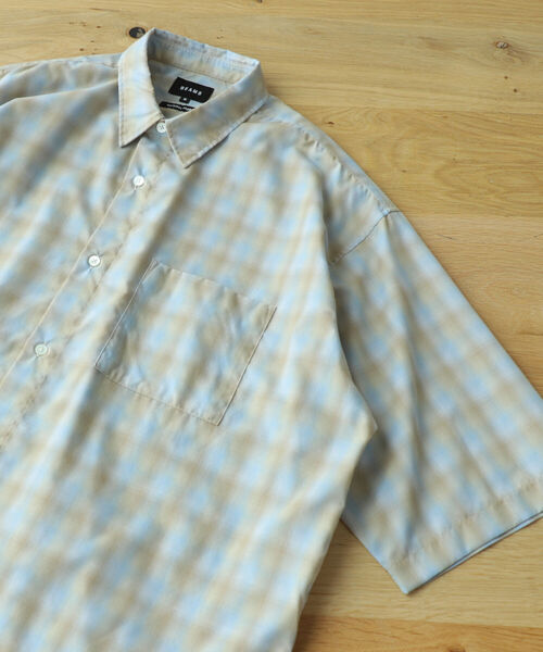 BEAMS（ビームス）の「BEAMS / オンブレチェック イージーシャツ（シャツ/ブラウス・メンズ・ベージュ/グレー・SMALL/MEDIUM/LARGE/X-LARGE）」の16枚目の写真
