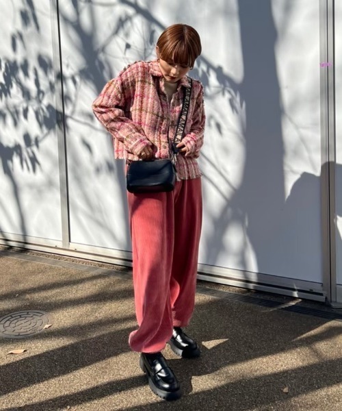 AMAIL(アマイル)の「Tweed check shirt Jacket(テーラードジャケット・レディース・ブラック/ピンク・FREE)」の4枚目の写真
