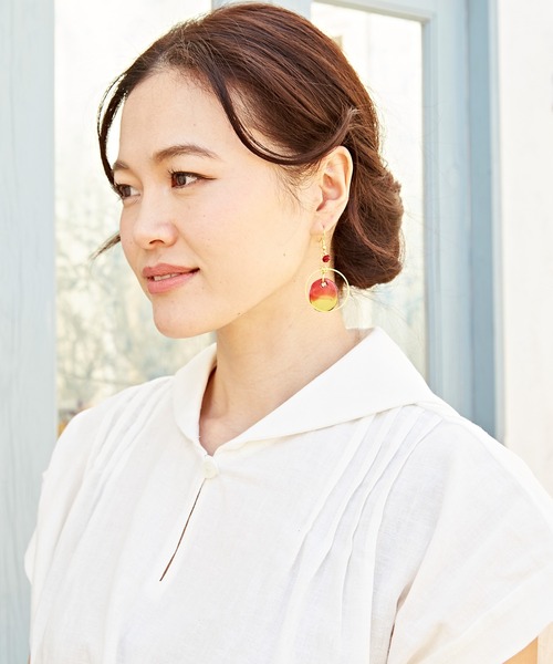 欧州航路（オウシュウコウロ）の「【欧州航路】ヴェネチアンガラス グラデーションフレームピアス（ピアス（両耳用）・レディース・パープル系その他/イエロー系その他/ピンク系その他/ブルーグリーン・FREE）」の9枚目の写真