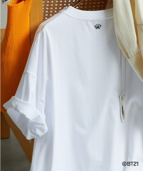 BT21(ビーティーイシビル)の「【BT21】ワンポイント刺繍Tシャツ/SHOOKY(Tシャツ/カットソー・レディース・ホワイト・FREE)」の1枚目の写真