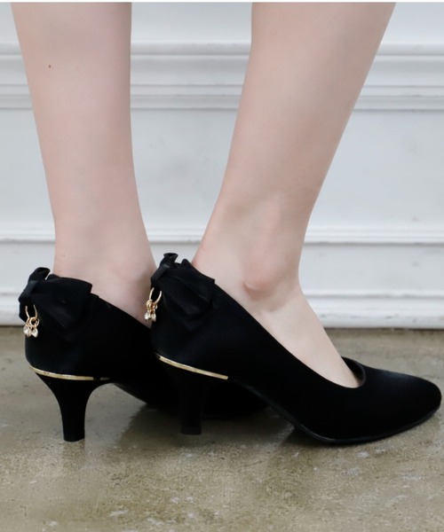 Cupid Heart（キューピッドハート）の「【Cupid Heart】結婚式パンプス　バックリボンチャーム付きパンプス（パンプス・レディース・ブラック/ベージュ/シルバー・M/L/S）」の6枚目の写真