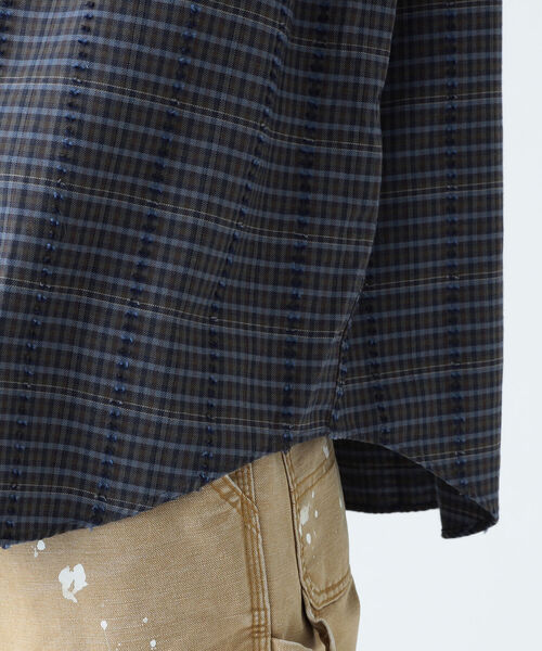 BEAMS（ビームス）の「BEAMS / イージーフィット ドビーチェック ミニレギュラーシャツ（シャツ/ブラウス・メンズ・ネイビー/ブラウン・S/L/M/XL）」の21枚目の写真