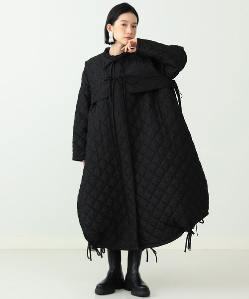 CAROLINA GLASER(カロリナ グレイサー)の「Aya × CAROLINA GLASER / ベスト付きコート(その他アウター・レディース・ホワイト系その他7/ブラック/イエロー系その他5・ONE SIZE)」の7枚目の写真