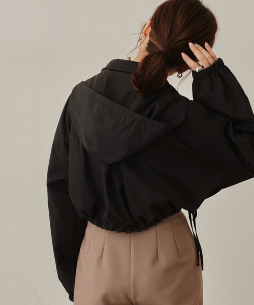 VANNIE U（ヴァニーユー）の「ショートマウンテンパーカー（マウンテンパーカー・レディース・ブラック/アイボリー・FREE）」の19枚目の写真