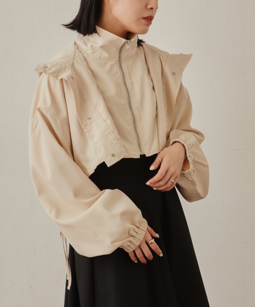 VANNIE U（ヴァニーユー）の「ショートマウンテンパーカー（マウンテンパーカー・レディース・ブラック/アイボリー・FREE）」の3枚目の写真