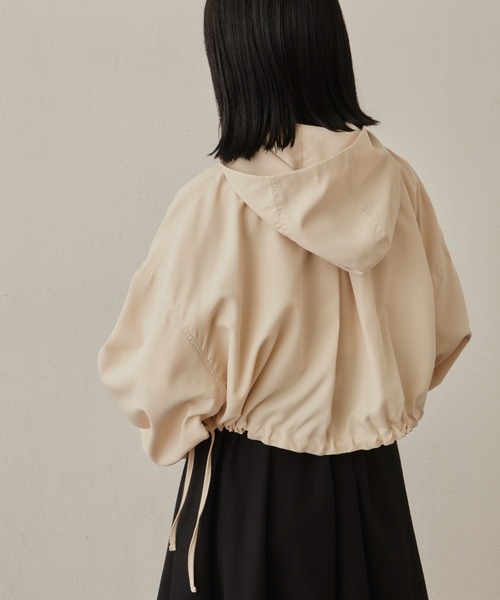 VANNIE U（ヴァニーユー）の「ショートマウンテンパーカー（マウンテンパーカー・レディース・ブラック/アイボリー・FREE）」の12枚目の写真