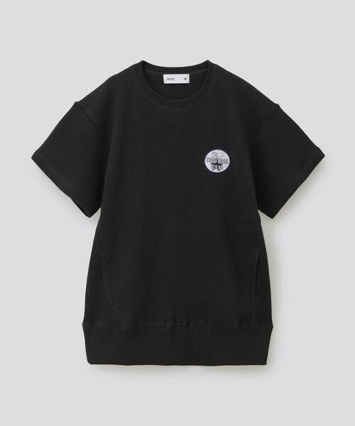 CONVERSE TOKYO(コンバーストウキョウ)の「【CONVERSE TOKYO × ヒコロヒー】刺繍ワッペンワッフルTEE(星をつまむ手)(Tシャツ/カットソー・メンズ・ブラック/オフホワイト・FREE)」の1枚目の写真