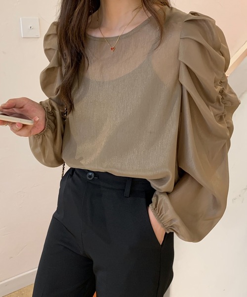 ECLIN(エクラン)の「パワーショルダーシアーブラウス(シャツ/ブラウス・レディース・ホワイト/チャコールグレー/ブラック/ベージュ・FREE)」の15枚目の写真