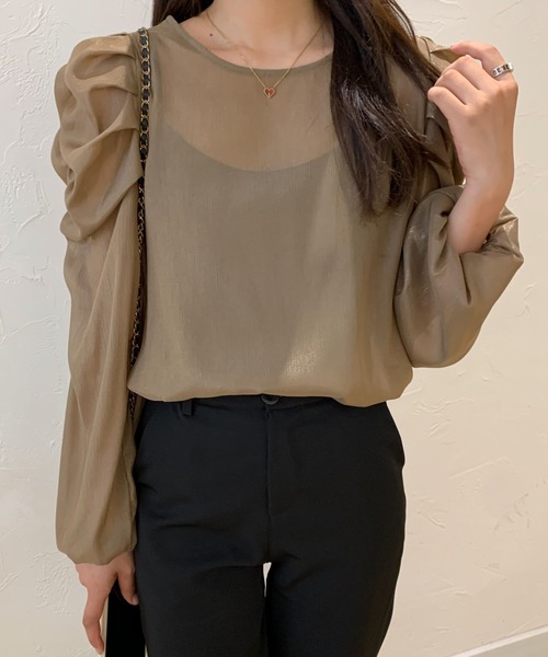 ECLIN(エクラン)の「パワーショルダーシアーブラウス(シャツ/ブラウス・レディース・ホワイト/チャコールグレー/ブラック/ベージュ・FREE)」の17枚目の写真