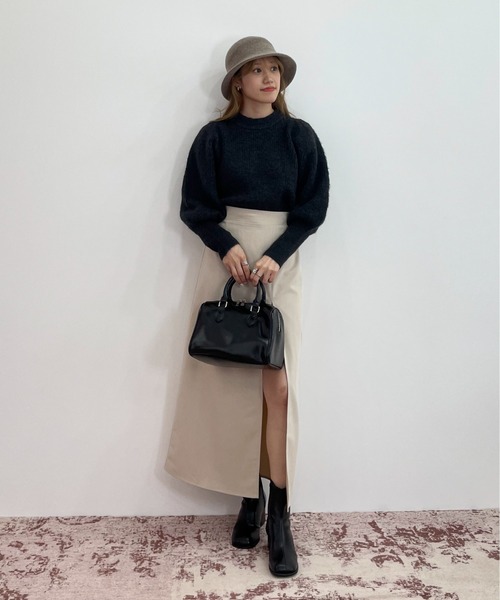 EPIMI E'PIMMY（エピミエピミー）の「袖ボリュームシャギーニット（ニット/セーター・レディース・ベージュ/ピンク/ブラック/オフホワイト・MEDIUM）」の11枚目の写真