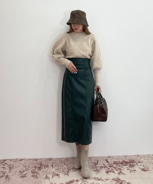 EPIMI E'PIMMY（エピミエピミー）の「袖ボリュームシャギーニット（ニット/セーター・レディース・ベージュ/ピンク/ブラック/オフホワイト・MEDIUM）」の10枚目の写真