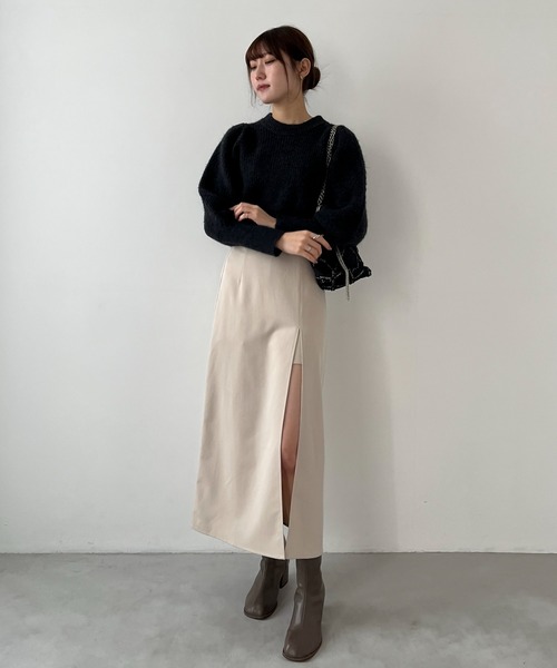 EPIMI E'PIMMY（エピミエピミー）の「袖ボリュームシャギーニット（ニット/セーター・レディース・ベージュ/ピンク/ブラック/オフホワイト・MEDIUM）」の21枚目の写真