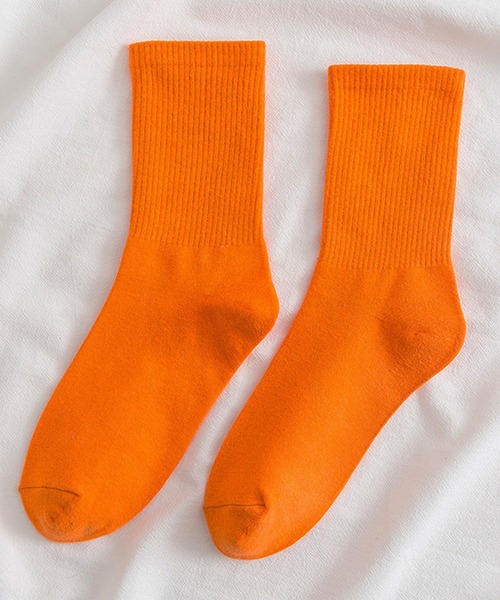 EPICKS（エピックス）の「ネオンカラー　ミドルソックス　レディースソックス靴下（ソックス/靴下・レディース・オレンジ/カーキ/ライトピンク/ブラック/ホワイト/ライトグリーン/ブルー/パープル/ターコイズブルー/ライトパープル/イエロー/ピンク/ライム/ダークグリーン・F）」の14枚目の写真