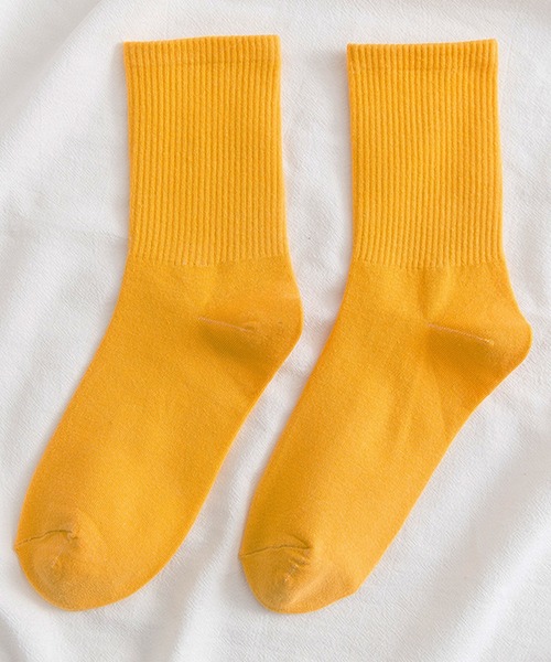 EPICKS（エピックス）の「ネオンカラー　ミドルソックス　レディースソックス靴下（ソックス/靴下・レディース・オレンジ/カーキ/ライトピンク/ブラック/ホワイト/ライトグリーン/ブルー/パープル/ターコイズブルー/ライトパープル/イエロー/ピンク/ライム/ダークグリーン・F）」の17枚目の写真