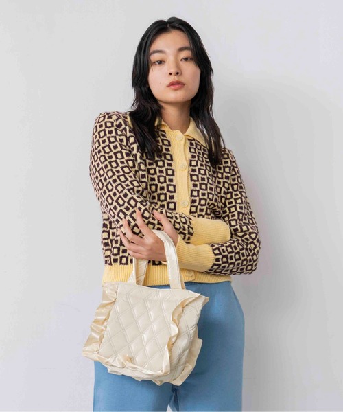 Casselini（キャセリーニ）の「Casselini(キャセリーニ)キルティングフリルバッグ（ハンドバッグ・レディース・ブラック/アイボリー/グリーン/オレンジ・FREE）」の18枚目の写真