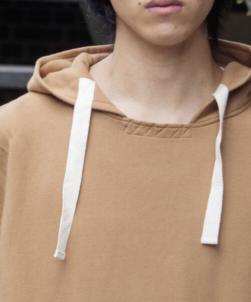 ARMY TWILL(アーミーツイル)の「【ARMY TWILL/アーミーツイル】アノラックパーカー スウェットパーカー 後付けフード 裏起毛(パーカー・メンズ・キャメル/チャコールグレー・M/L)」の4枚目の写真