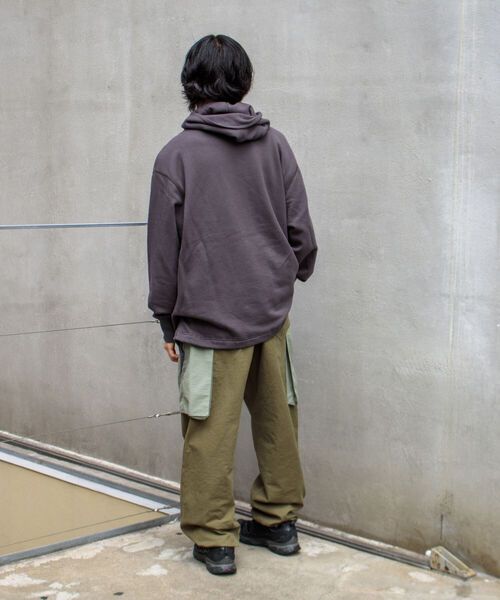 ARMY TWILL(アーミーツイル)の「【ARMY TWILL/アーミーツイル】アノラックパーカー スウェットパーカー 後付けフード 裏起毛(パーカー・メンズ・キャメル/チャコールグレー・M/L)」の20枚目の写真