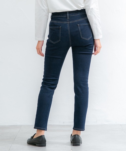 Honeys（ハニーズ）の「暖デニムスキニーパンツ（股下６７ｃｍ）（デニムパンツ・レディース・インディゴブルー/ブラック・SS/S/M/L/LL）」の3枚目の写真