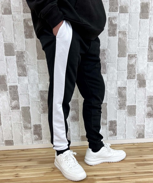 Calvin Klein（カルバン・クライン）の「CK アイコニックカーブ シームジョガーパンツ ICONIC CURVED SEAM JOGGER（スウェットパンツ・メンズ・ブラック・M/L/XL）」の14枚目の写真