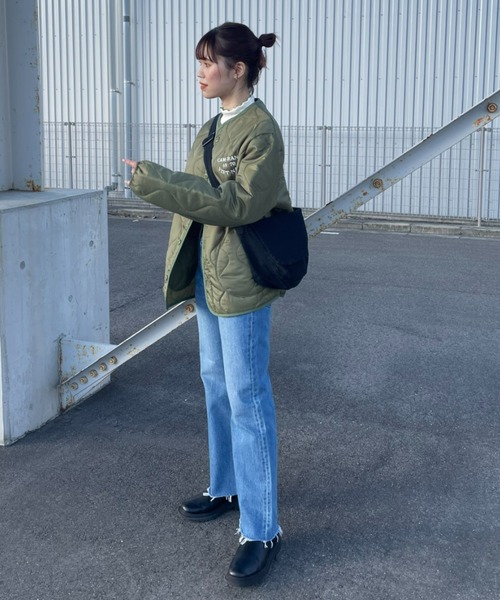 RODEO CROWNS WIDE BOWL(ロデオクラウンズワイドボウル)の「Shapely Semi flare デニムパンツ(デニムパンツ・レディース・ブルー/ワンウォッシュ・X-SMALL/MEDIUM/SMALL)」の5枚目の写真