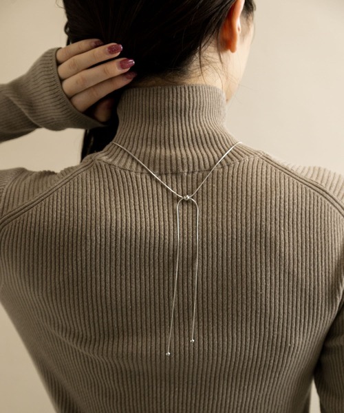 SMELLY（スメリー）の「メタルカーブスライドネックレス（ネックレス・レディース・シルバー/ゴールド・-）」の6枚目の写真