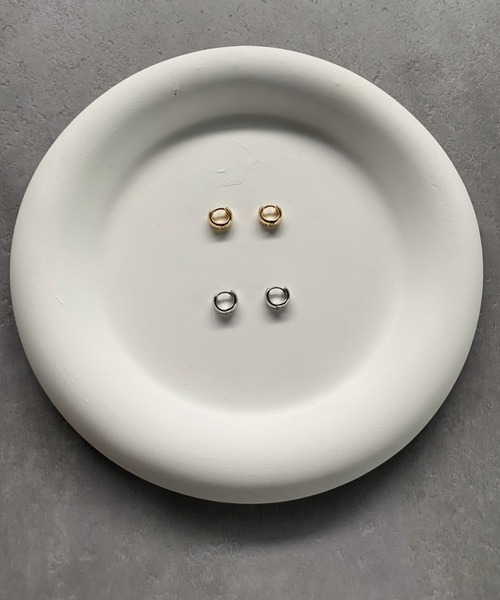 iso（イソ）の「シンプルミニフープ ワンタッチピアス（ピアス（両耳用）・レディース・シルバー/ゴールド・FREE）」の10枚目の写真