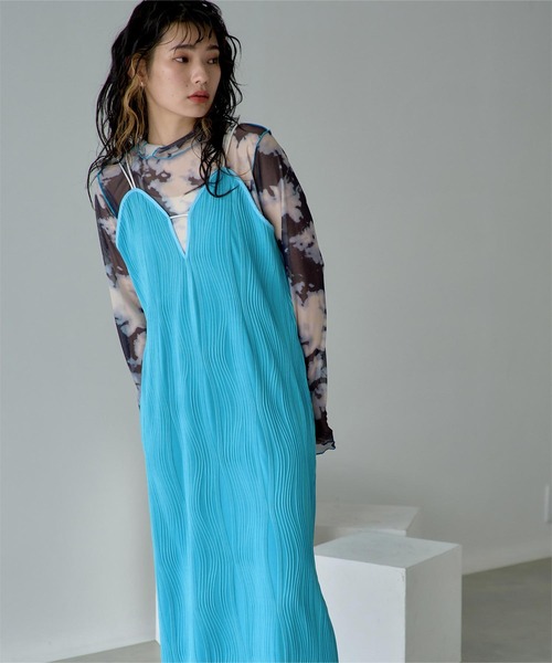 miette(ミエット)の「ウェーブ柄キャミソールワンピース(ワンピース・レディース・ライトブルー/ブラック/オレンジ・FREE)」の11枚目の写真