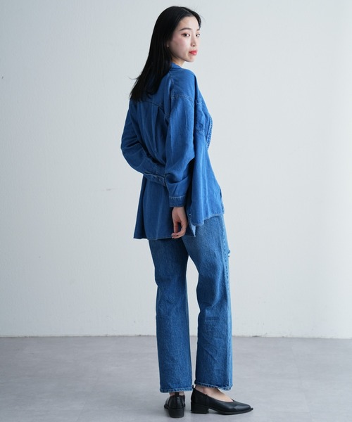 COLONY 2139（コロニートゥーワンスリーナイン）の「テンセルデニムダブルポケット長袖シャツ（シャツ/ブラウス・レディース・ブルー/サックスブルー・MEDIUM/SMALL）」の10枚目の写真