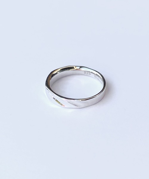 Blanche（ブランシュ）の「Blanche ブランシュ ウェーブデザインピンキーリング Mer (メール) SILVER（リング・レディース・シルバー・#3/#4/#5/#6/#7）」の2枚目の写真
