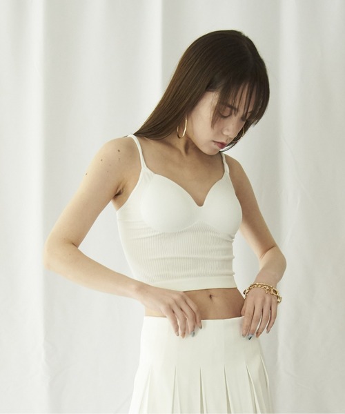 lit.Cy(リットシー)の「lit.Cy ニットモールドパッド付きキャミソール(キャミソール・レディース・ブラック/オフホワイト・FREE)」の17枚目の写真
