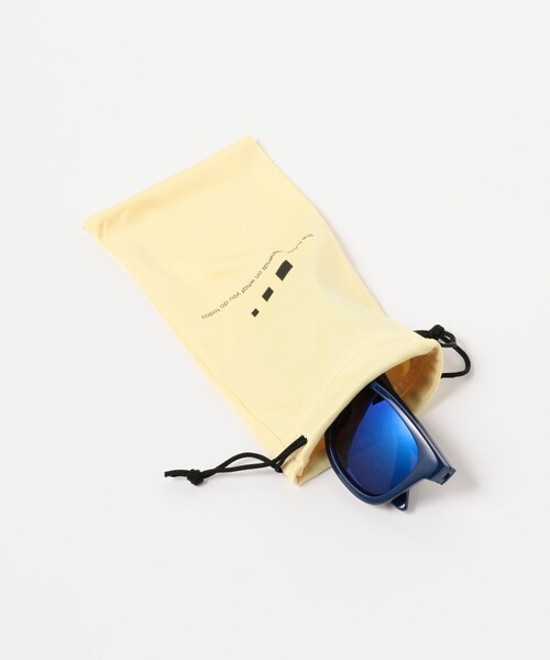 B:MING by BEAMS(ビーミングバイビームス)の「delieb / FRASER サングラス(サングラス・キッズ・ブラック/ブルー・ONE SIZE)」の4枚目の写真