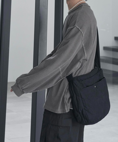 ADAMASTE（アダマスト）の「キルティングショルダーバッグ（ショルダーバッグ・メンズ・ブラック/キナリ・FREE）」の5枚目の写真