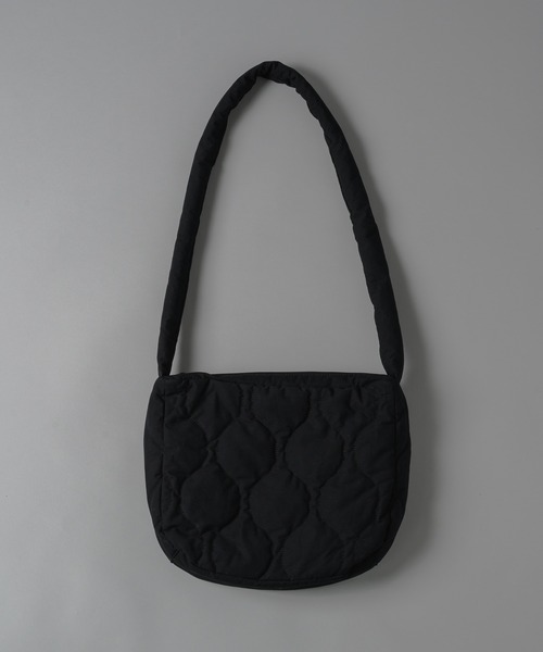 ADAMASTE（アダマスト）の「キルティングショルダーバッグ（ショルダーバッグ・メンズ・ブラック/キナリ・FREE）」の15枚目の写真