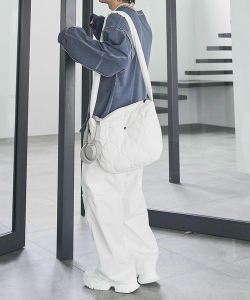 ADAMASTE（アダマスト）の「キルティングショルダーバッグ（ショルダーバッグ・メンズ・ブラック/キナリ・FREE）」の20枚目の写真