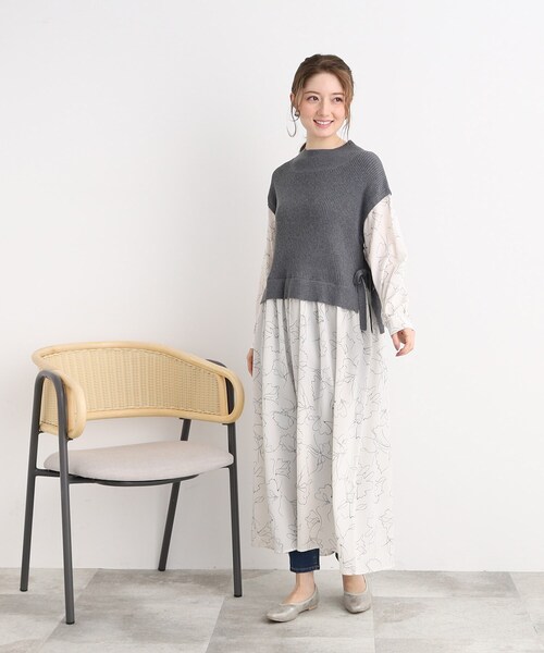 DRESKIP(ドレスキップ)の「◆【大人なフラワープリント】異素材ドッキングワンピース(ワンピース・レディース・ブラック/グレー系その他/ライトベージュ・02/03/04)」の13枚目の写真