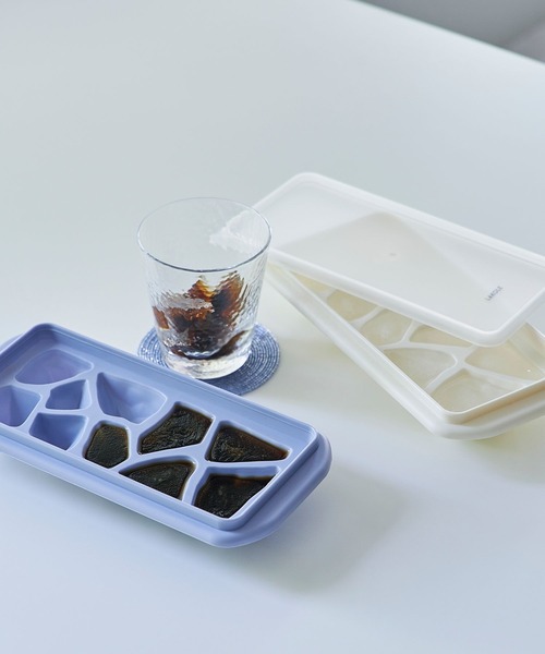 LAKOLE（ラコレ）の「氷山型製氷機 / 188800（キッチンツール・レディース・ブルー/ホワイト・FREE）」の14枚目の写真