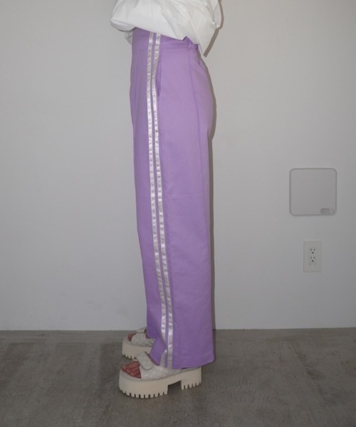 AMAIL（アマイル）の「Line point loose pants（その他パンツ・レディース・ベージュ/ラベンダー・FREE）」の8枚目の写真