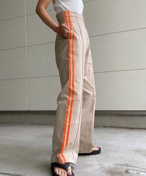 AMAIL（アマイル）の「Line point loose pants（その他パンツ・レディース・ベージュ/ラベンダー・FREE）」の5枚目の写真